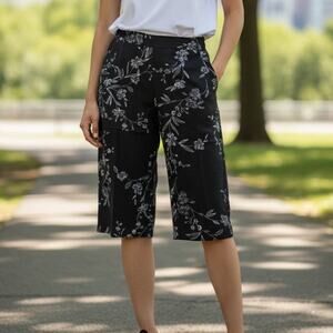 BRAND NEW ~ Black Long Walking Shorts with Pockets White Floral ~ Size XS